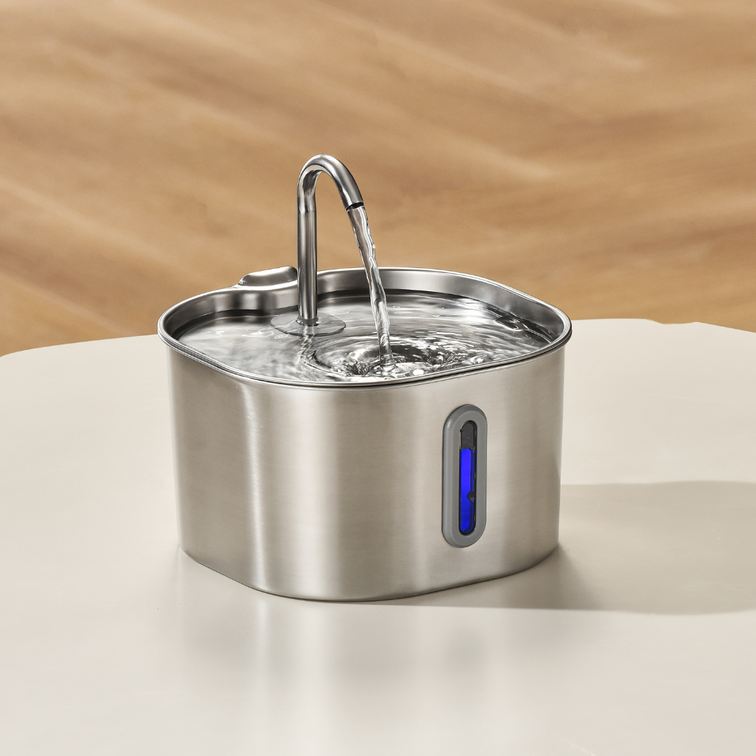 Fontaine À Eau De 2,2 L - fontaine de 2,2 l sur une table